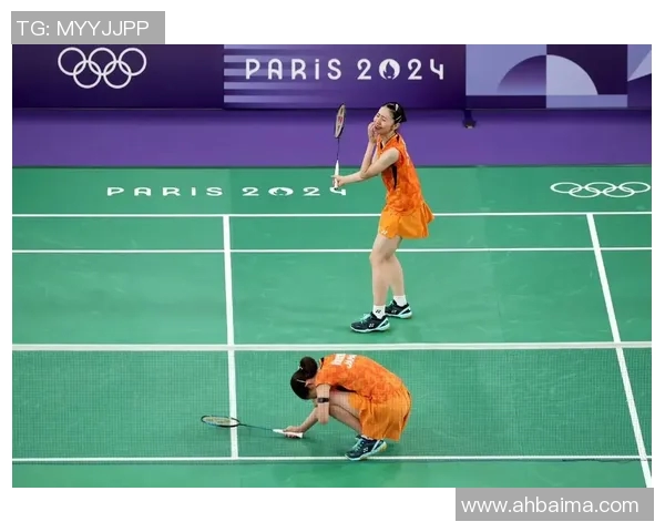 香港羽毛球运动员奋力拼搏为国争光 展现体育精神与个人魅力